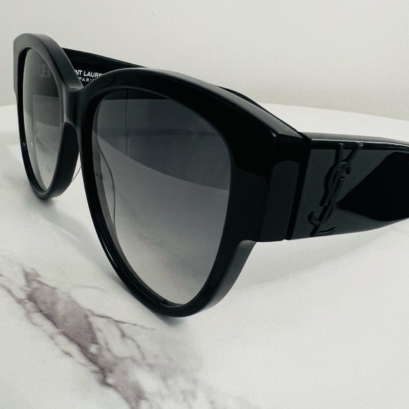 Yves Saint Laurent Sunglasses - Picture 1 of 12